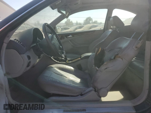 2000 Mercedes-Benz CLK 320/430 with VIN WDBLJ65G4YF161087, listed as a Copart auction lot 73549254 with 236,864 mi miles and Salvage Title. Bid and sale history available at DreamBid. Image 7.