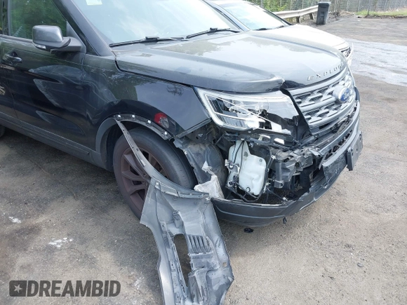 2018 Ford Explorer XLT with VIN 1FM5K7D85JGC38939, listed as a IAAI auction lot 42094891 with 122,399 mi miles and . Bid and sale history available at DreamBid. Image 6.