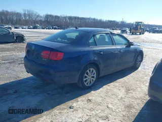2012 Volkswagen Jetta SE с VIN 3VWDX7AJ7CM307161, выставлен на аукционе IAAI как лот 41332691 с пробегом 193 920 миль миль и . История ставок и продаж доступна на DreamBid. Изображение 4.