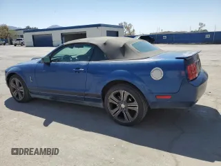 2008 Ford Mustang Deluxe with VIN 1ZVHT84N485114951, listed as a Copart auction lot 52643185 with 123,564 mi miles and Clean Title. Bid and sale history available at carsss.com. Image 2.