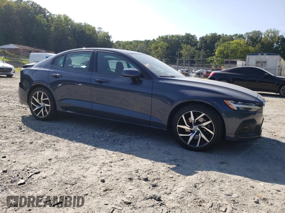 2020 Volvo S60 Momentum with VIN 7JR102FKXLG035666, listed as a Copart auction lot 65343823 with 25,982 mi miles. Bid and sale history available at carsss.com. Image 4.