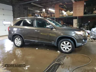 2012 Kia Sorento LX with VIN 5XYKTDA26CG213346, listed as a Copart auction lot 82377944 with 161,266 mi miles and Clean Title. Bid and sale history available at carsss.com. Image 4.
