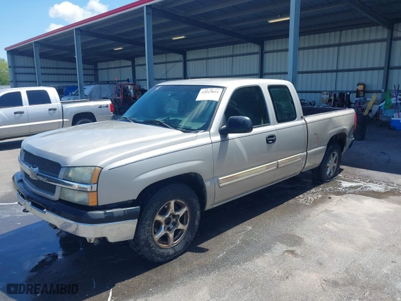 2004 Chevrolet Silverado 1500 Work Truck with VIN 2GCEC19V641117092, listed as a IAAI auction lot 42015604 with 1 mi miles. Bid and sale history available at carsss.com. Image 2.