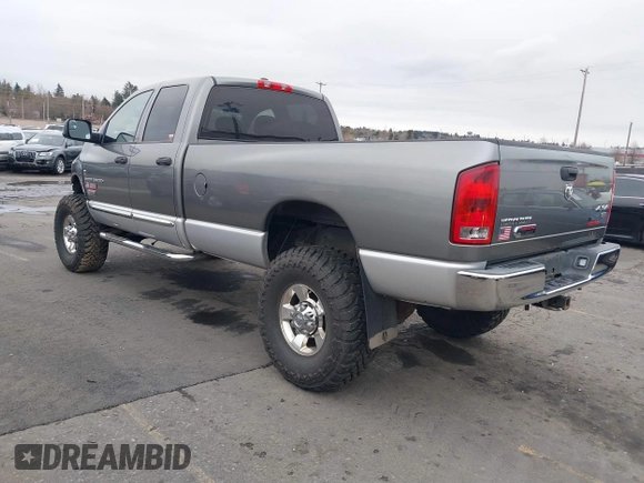 2005 Dodge 3500 SLT z VIN 3D7LS38C25G773780, wystawiony jako IAAI lot #41580108 z przebiegiem 195 662 mil mil oraz . Historia ofert i sprzedaży dostępna na DreamBid. Obrazek 3.