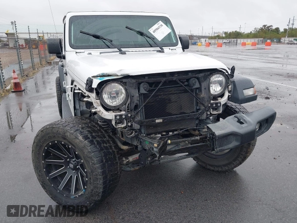 2019 Jeep Wrangler Unlimited Sport Altitude with VIN 1C4HJXDG3KW528647, listed as a IAAI auction lot 40986538 with 85,381 mi miles and . Bid and sale history available at DreamBid. Image 6.