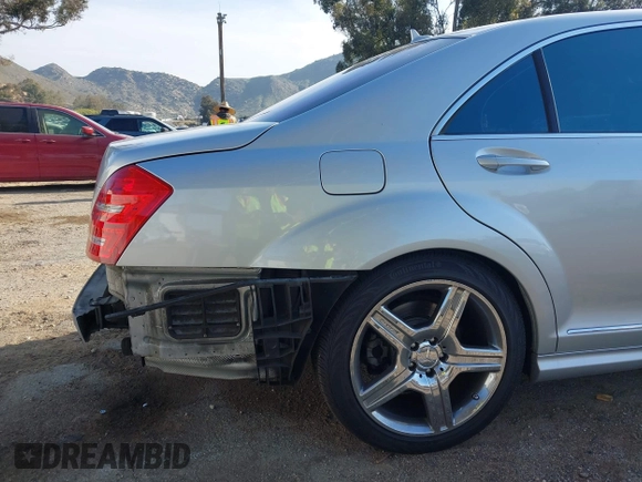 2010 Mercedes-Benz S 550 with VIN WDDNG7BB9AA287204, listed as a IAAI auction lot 41938723 with 120,576 mi miles and . Bid and sale history available at DreamBid. Image 18.