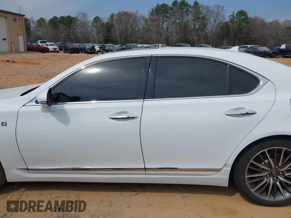2013 Lexus LS 460 z VIN JTHCL5EF5D5016815, wystawiony jako IAAI lot #41794829 z przebiegiem 224 029 mil mil oraz . Historia ofert i sprzedaży dostępna na DreamBid. Obrazek 14.