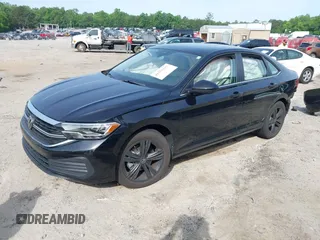 2024 Volkswagen Jetta SE with VIN 3VW7M7BU1RM063918, listed as a IAAI auction lot 42233127 with 12,903 mi miles and . Bid and sale history available at DreamBid. Image 18.