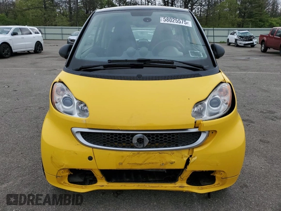 2015 Smart fortwo Passion with VIN WMEEJ9AA5FK831751, listed as a Copart auction lot 58025575 with 55,512 mi miles and Salvage title. Bid and sale history available at DreamBid. Image 5.