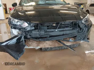 2024 Nissan Sentra SV z VIN 3N1AB8CV2RY285343, wystawiony jako IAAI lot #41579305 z przebiegiem 22 196 mil mil oraz . Historia ofert i sprzedaży dostępna na DreamBid. Obrazek 16.