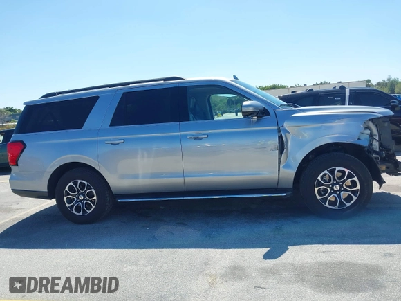 2023 Ford Expedition Max XLT with VIN 1FMJK1J86PEA03874, listed as a IAAI auction lot 41742291 with 45,822 mi miles and . Bid and sale history available at DreamBid. Image 13.