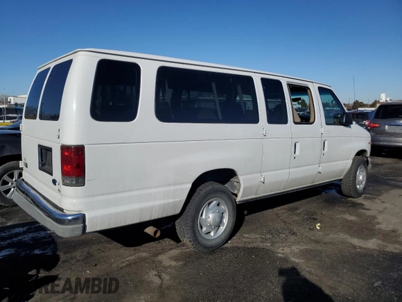 2002 Ford Econoline Passenger XL с VIN 1FBSS31L52HA44517, выставлен на аукционе Copart как лот 42819185 с пробегом 148 064 миль миль и На запчасти • Non repairable. История ставок и продаж доступна на DreamBid. Изображение 3.