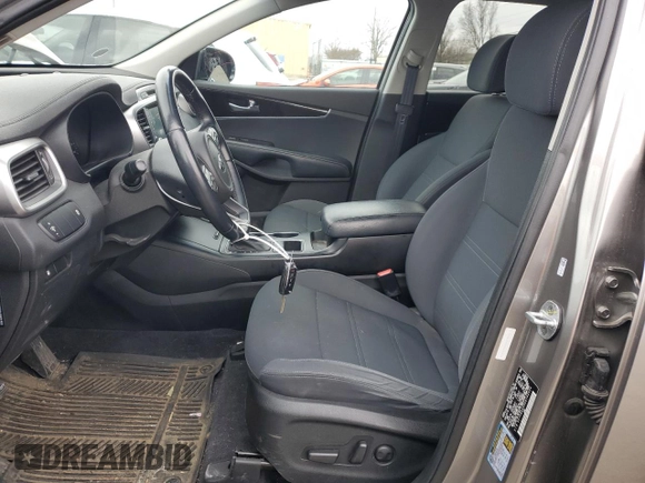 2017 Kia Sorento LX with VIN 5XYPG4A30HG192424, listed as a Copart auction lot 46700925 with 86,244 mi miles and Clean Title. Bid and sale history available at carsss.com. Image 7.