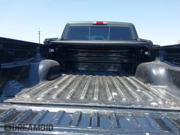 1993 Ford Ranger STX z VIN 1FTCR14A6PPB80601, wystawiony jako IAAI lot #42436006 z przebiegiem 59 656 mil mil oraz . Historia ofert i sprzedaży dostępna na DreamBid. Obrazek 8.