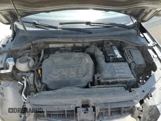 2018 Volkswagen Tiguan S z VIN 3VV1B7AX9JM068669, wystawiony jako Copart lot #56676365 z przebiegiem 178 679 mil mil oraz Szkoda całkowita • Salvage title. Historia ofert i sprzedaży dostępna na DreamBid. Obrazek 12.