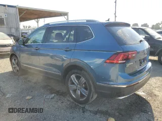 2020 Volkswagen Tiguan SE z VIN 3VV3B7AXXLM150387, wystawiony jako Copart lot #50516415 z przebiegiem 31 419 mil mil oraz Szkody całkowita. Historia ofert i sprzedaży dostępna na DreamBid. Obrazek 2.