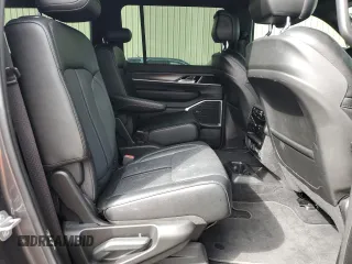 2024 Jeep Wagoneer Series II z VIN 1C4SJUBP3RS110968, wystawiony jako Copart lot #79137544 z przebiegiem 5 590 mil mil oraz Szkoda całkowita • Salvage title. Historia ofert i sprzedaży dostępna na DreamBid. Obrazek 11.