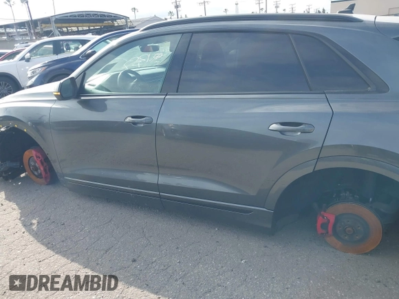 2022 Audi SQ8 Prestige z VIN WA1CWBF11ND017665, wystawiony jako IAAI lot #41430807 z przebiegiem 30 619 mil mil oraz . Historia ofert i sprzedaży dostępna na DreamBid. Obrazek 13.