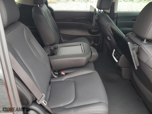2025 Kia Carnival SX with VIN KNDNE5K33S6457526, listed as a Copart auction lot 73565654 with 2,188 mi miles and Salvage Title. Bid and sale history available at carsss.com. Image 11.
