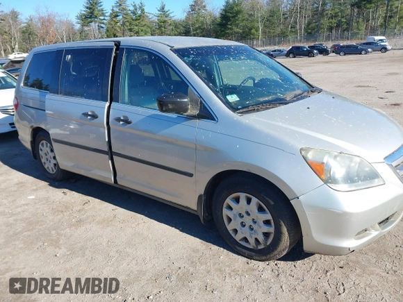 2005 Honda Odyssey LX with VIN 5FNRL382X5B097268, listed as a IAAI auction lot 40809971 with 286,685 mi miles and . Bid and sale history available at DreamBid. Image 1.