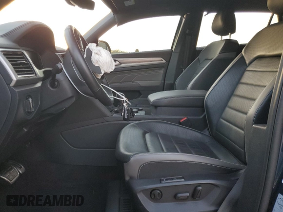 2021 Volkswagen Atlas SEL Premium R-Line with VIN 1V2FE2CA8MC238600, listed as a Copart auction lot 84416164 with 41,719 mi miles and Salvage title. Bid and sale history available at DreamBid. Image 7.