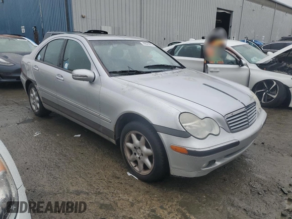 2002 Mercedes-Benz C 230/260/280/320 with VIN WDBRF61J62F291411, listed as a Copart auction lot 49025615 with Not Provided miles and Salvage Title. Bid and sale history available at DreamBid. Image 4.