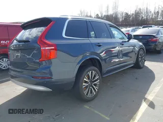 2022 Volvo XC90 Momentum with VIN YV4A22PK7N1837148, listed as a IAAI auction lot 41733774 with 33,709 mi miles and . Bid and sale history available at DreamBid. Image 4.