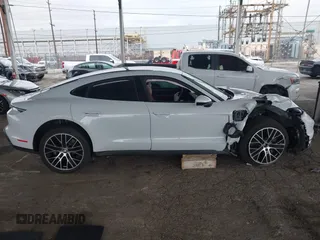 2021 Porsche Taycan z VIN WP0AA2Y19MSA19122, wystawiony jako IAAI lot #41925232 z przebiegiem 13 475 mil mil oraz . Historia ofert i sprzedaży dostępna na DreamBid. Obrazek 13.