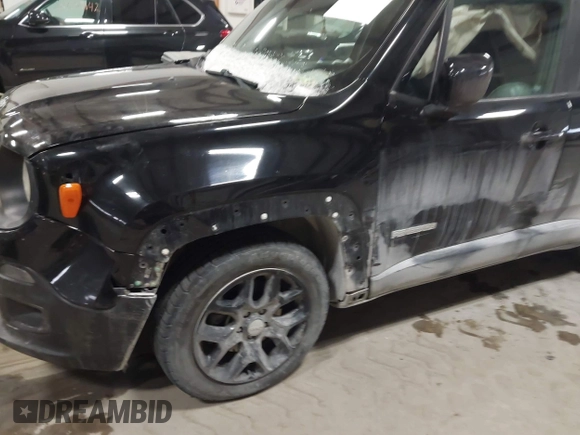 2018 Jeep Renegade Latitude z VIN ZACCJABB4JPG98977, wystawiony jako IAAI lot #41517137 z przebiegiem 109 962 mil mil oraz . Historia ofert i sprzedaży dostępna na DreamBid. Obrazek 6.