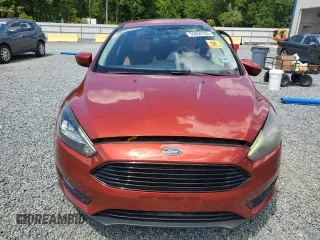 2018 Ford Focus SE with VIN 1FADP3FEXJL269131, listed as a Copart auction lot 55894765 with 33,752 mi miles and Salvage title. Bid and sale history available at DreamBid. Image 5.