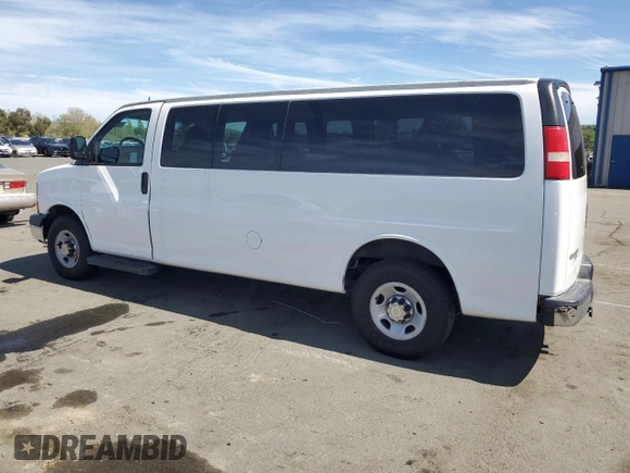 2015 Chevrolet Express Passenger LT with VIN 1GAZG1FG7F1115655, listed as a Copart auction lot 52825575 with 168,167 mi miles and Clean title. Bid and sale history available at DreamBid. Image 2.