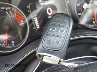 2019 Jeep Cherokee Altitude с VIN 1C4PJMLX3KD105008, выставлен на аукционе IAAI как лот 42474013 с пробегом 82 122 миль миль и . История ставок и продаж доступна на DreamBid. Изображение 11.