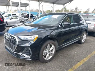 2022 Audi Q3 S line Premium z VIN WA1DECF32N1003662, wystawiony jako IAAI lot #41581740 z przebiegiem 29 980 mil mil oraz . Historia ofert i sprzedaży dostępna na DreamBid. Obrazek 2.