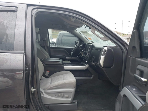2015 Chevrolet Silverado 1500 LT with VIN 3GCUKRECXFG104194, listed as a IAAI auction lot 41029090 with 149,530 mi miles. Bid and sale history available at carsss.com. Image 5.