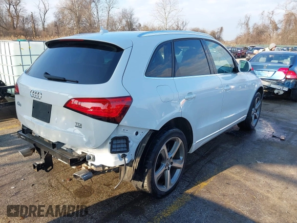 2014 Audi Q5 Prestige z VIN WA1VMAFP6EA080386, wystawiony jako IAAI lot #41422923 z przebiegiem 66 913 mil mil oraz . Historia ofert i sprzedaży dostępna na DreamBid. Obrazek 4.