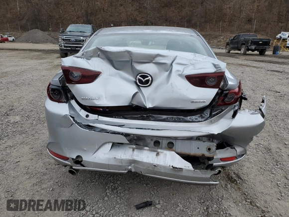 2019 Mazda 3 z VIN 3MZBPABL1KM113129, wystawiony jako Copart lot #48610145 z przebiegiem Nie podano mil oraz Szkoda całkowita • Salvage title. Historia ofert i sprzedaży dostępna na DreamBid. Obrazek 6.