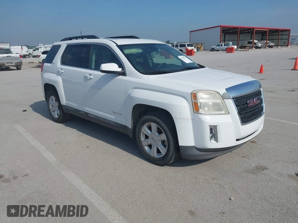 2013 GMC Terrain SLT z VIN 2GKALUEK1D6380772, wystawiony jako IAAI lot #42598345 z przebiegiem Nie podano mil oraz . Historia ofert i sprzedaży dostępna na DreamBid. Obrazek 1.