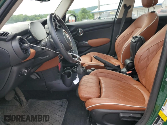 2021 MINI Hardtop 4 Door Oxford Edition with VIN WMWXU7C0XM2P49113, listed as a Copart auction lot 61437805 with 40,399 mi miles and Salvage title. Bid and sale history available at DreamBid. Image 7.