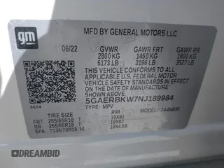 2022 Buick Enclave Essence with VIN 5GAERBKW7NJ189984, listed as a IAAI auction lot 41711552 with 83,295 mi miles. Bid and sale history available at carsss.com. Image 9.