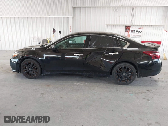 2017 Nissan Altima S z VIN 1N4AL3AP4HC251614, wystawiony jako IAAI lot #42250823 z przebiegiem 177 944 mil mil oraz . Historia ofert i sprzedaży dostępna na DreamBid. Obrazek 14.