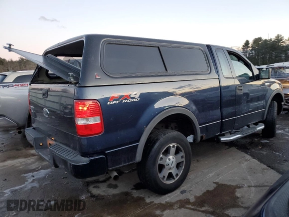 2004 Ford F-150 XL with VIN 1FTRF14544NB95529, listed as a Copart auction lot 42711215 with 124,622 mi miles and Clean Title. Bid and sale history available at DreamBid. Image 3.