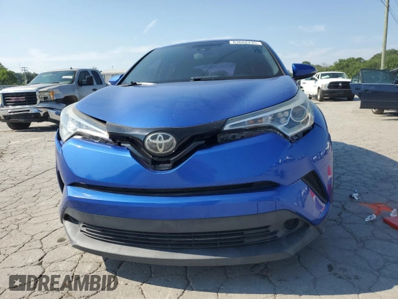 2018 Toyota C-HR XLE z VIN NMTKHMBX4JR054062, wystawiony jako Copart lot #63602235 z przebiegiem 82 111 mil mil oraz Czysty tytuł • Clean title. Historia ofert i sprzedaży dostępna na DreamBid. Obrazek 5.