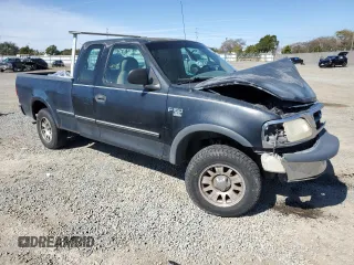 1998 Ford F-150 с VIN 1FTZX18W4WKA79557, выставлен на аукционе Copart как лот 48406375 с пробегом 192 577 миль миль и Списание • Salvage title. История ставок и продаж доступна на DreamBid. Изображение 4.