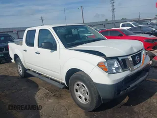 2019 Nissan Frontier SV z VIN 1N6AD0ER5KN777406, wystawiony jako IAAI lot #42162010 z przebiegiem 77 702 mil mil oraz . Historia ofert i sprzedaży dostępna na DreamBid. Obrazek 1.