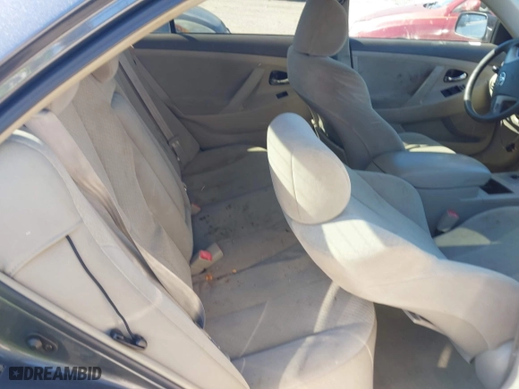2007 Toyota Camry CE with VIN 4T1BE46K47U058086, listed as a IAAI auction lot 41650482 with 185,814 mi miles. Bid and sale history available at carsss.com. Image 8.