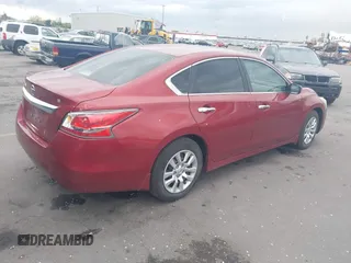 2015 Nissan Altima S with VIN 1N4AL3AP8FC429912, listed as a IAAI auction lot 42191698 with 241,035 mi miles and . Bid and sale history available at DreamBid. Image 4.
