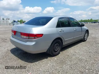 2004 Honda Accord LX z VIN 1HGCM56394A165708, wystawiony jako IAAI lot #42348218 z przebiegiem 225 699 mil mil oraz . Historia ofert i sprzedaży dostępna na DreamBid. Obrazek 4.