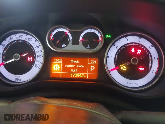 2014 FIAT 500L Trekking with VIN ZFBCFADHXEZ006962, listed as a IAAI auction lot 41249250 with 170,942 mi miles and . Bid and sale history available at DreamBid. Image 7.