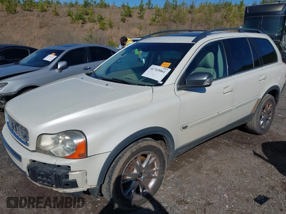 2006 Volvo XC90 4.4L V8 with VIN YV4CZ852X61243603, listed as a IAAI auction lot 41765061 with 213,542 mi miles. Bid and sale history available at carsss.com. Image 2.