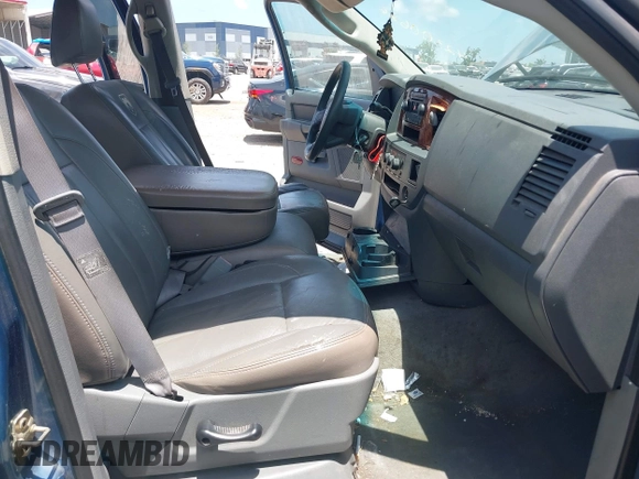 2006 Dodge 1500 SLT z VIN 1D7HA18226S627992, wystawiony jako IAAI lot #42300626 z przebiegiem 201 822 mil mil oraz . Historia ofert i sprzedaży dostępna na DreamBid. Obrazek 5.
